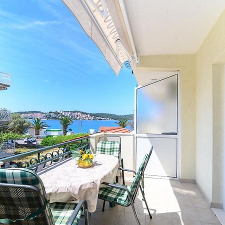 Apartments Vice Трогир Экстерьер фото