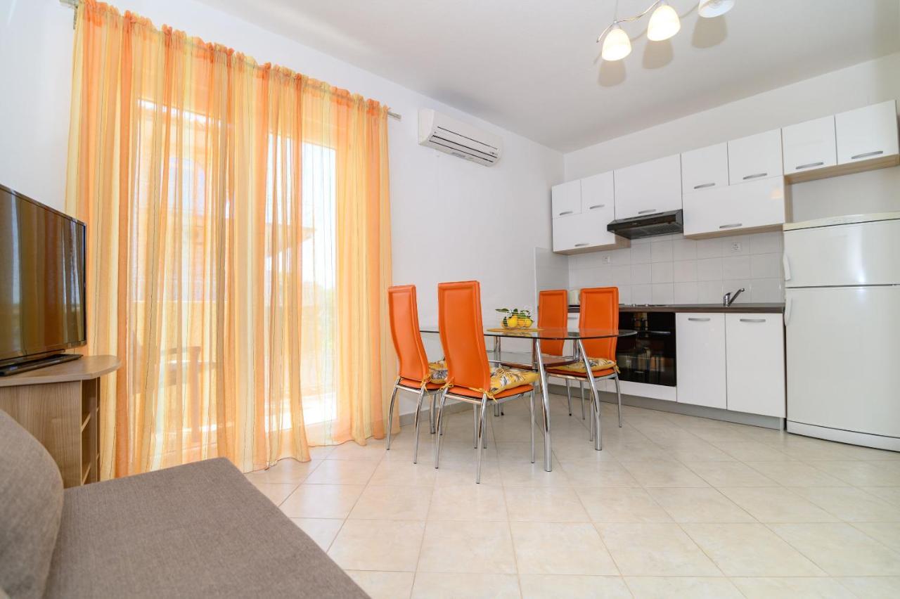 Apartments Vice Трогир Экстерьер фото