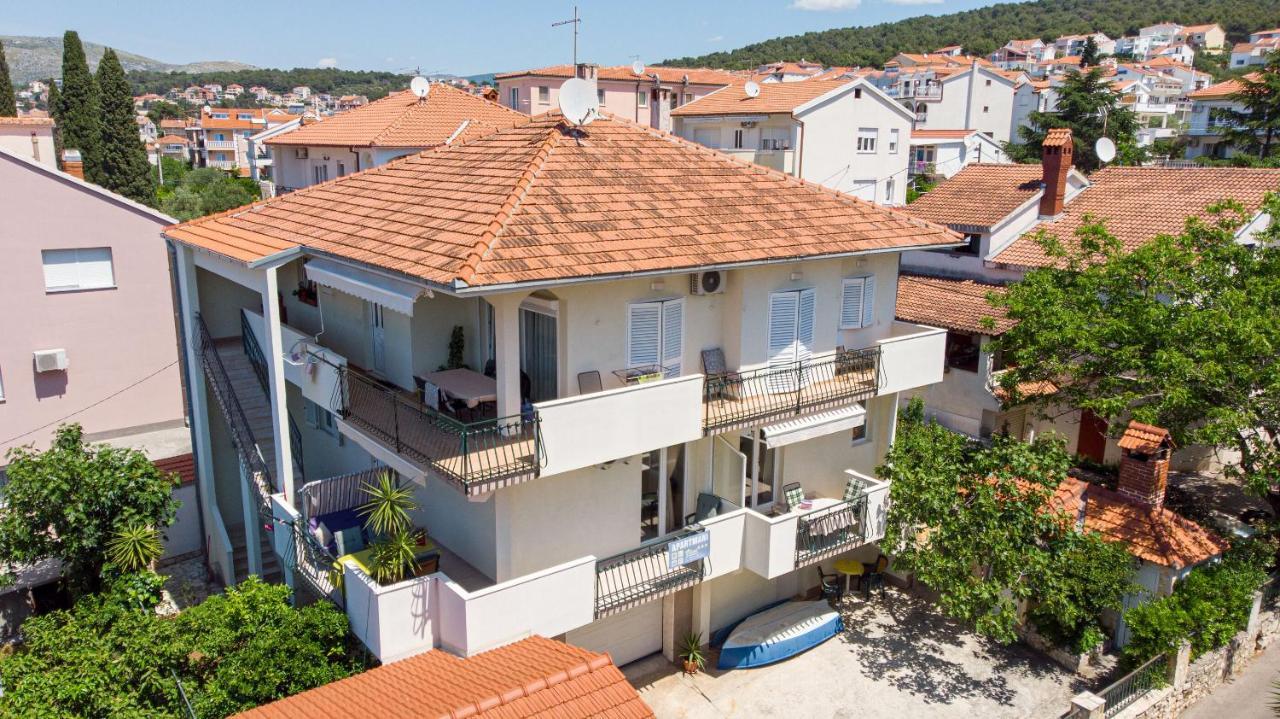 Apartments Vice Трогир Экстерьер фото