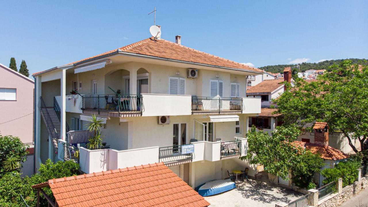 Apartments Vice Трогир Экстерьер фото