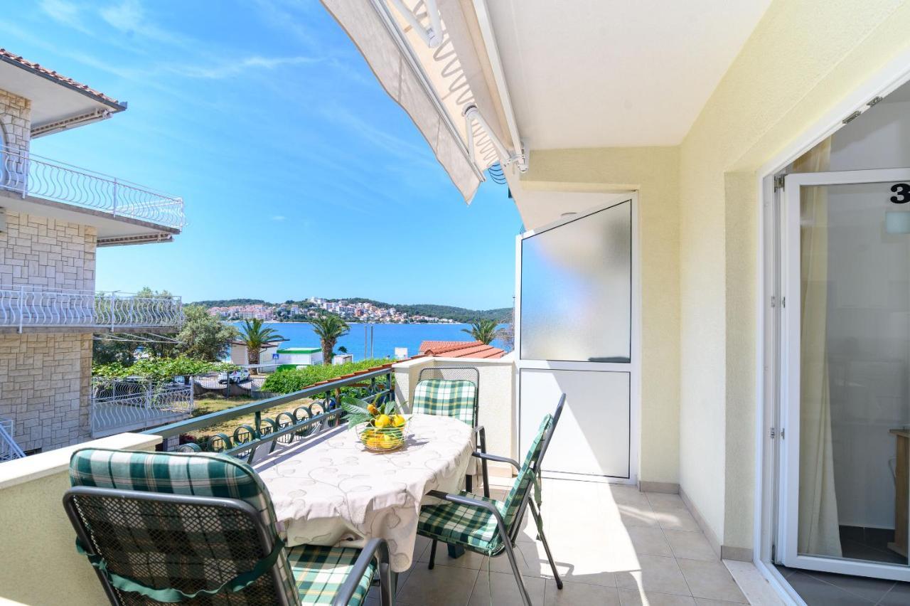Apartments Vice Трогир Экстерьер фото