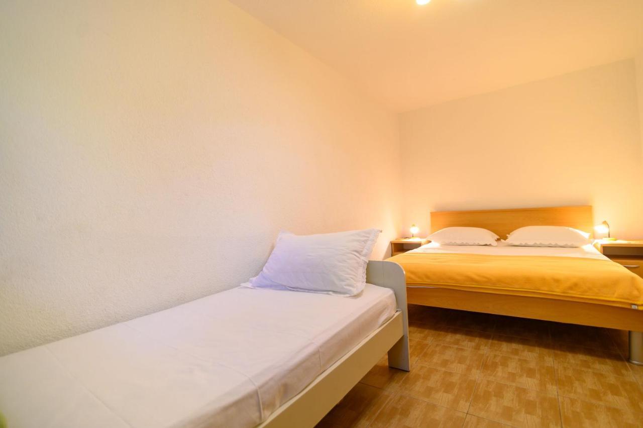 Apartments Vice Трогир Экстерьер фото