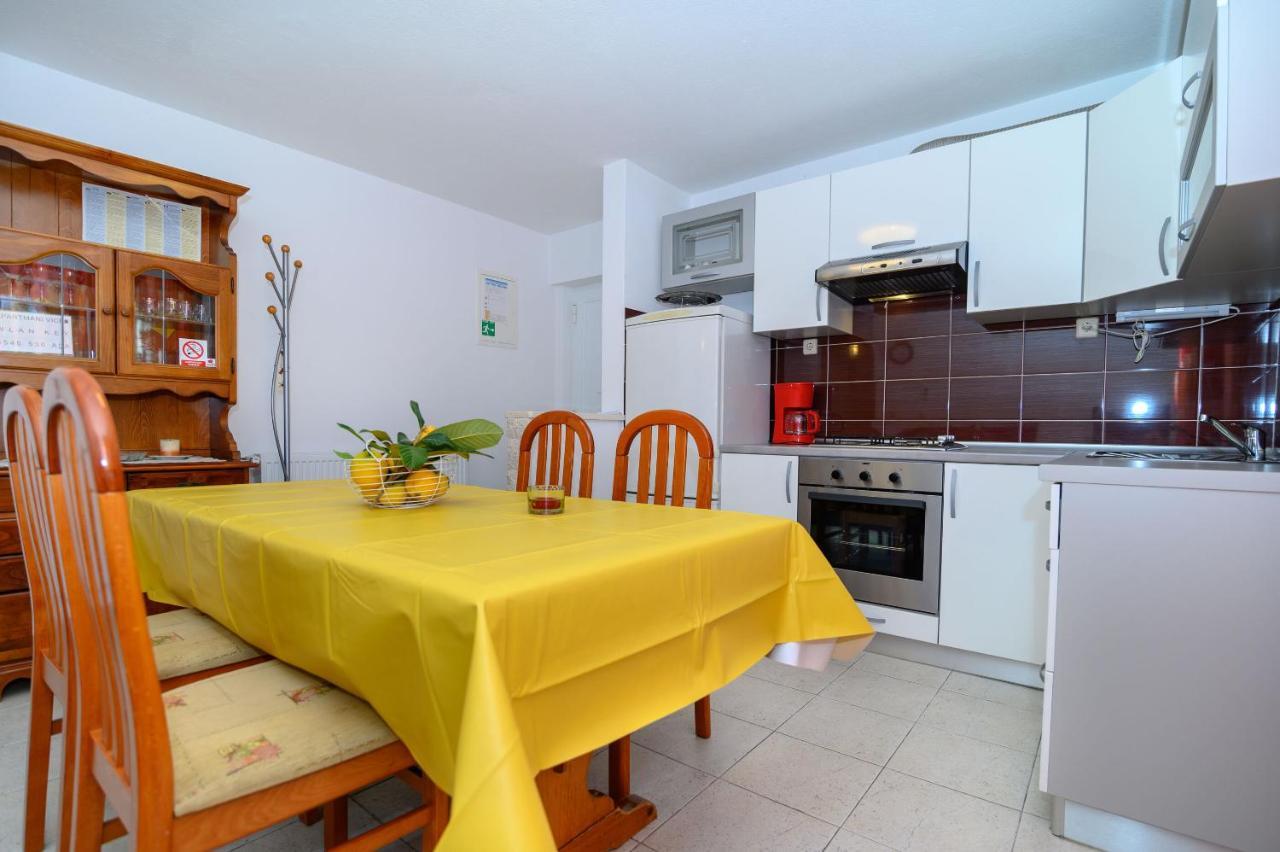 Apartments Vice Трогир Экстерьер фото